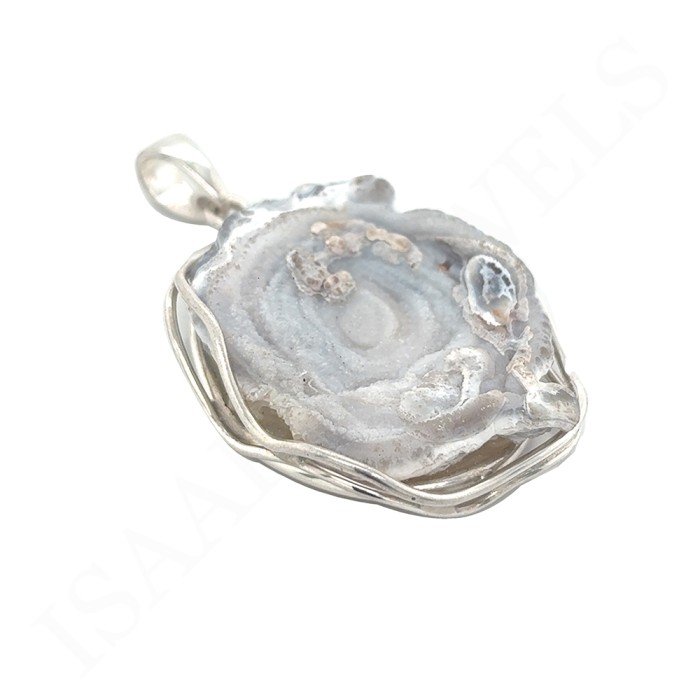 srebrny wisiorek z różą chalcedonową